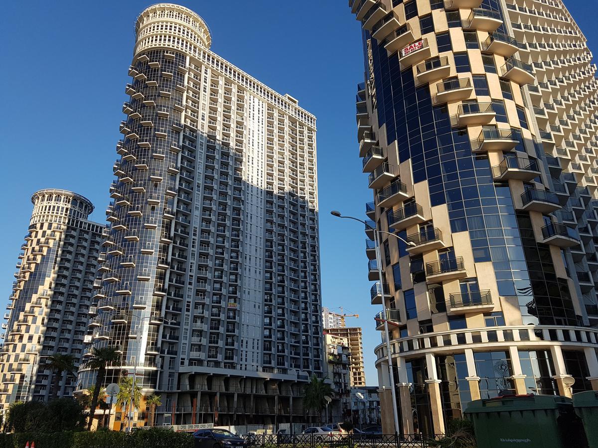 Panorama Sea Tower Aparthotel บาทูมิ ภายนอก รูปภาพ