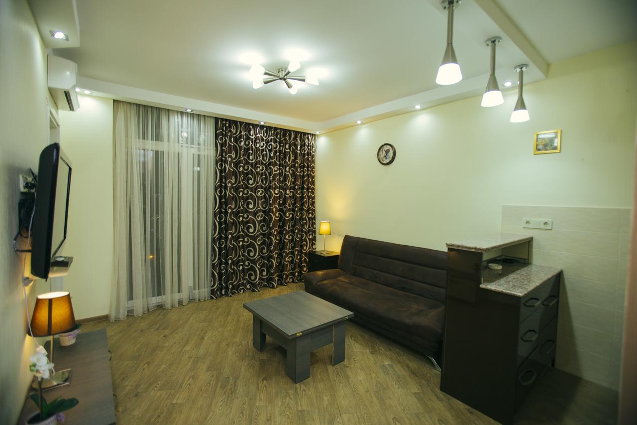 Panorama Sea Tower Aparthotel บาทูมิ ภายนอก รูปภาพ