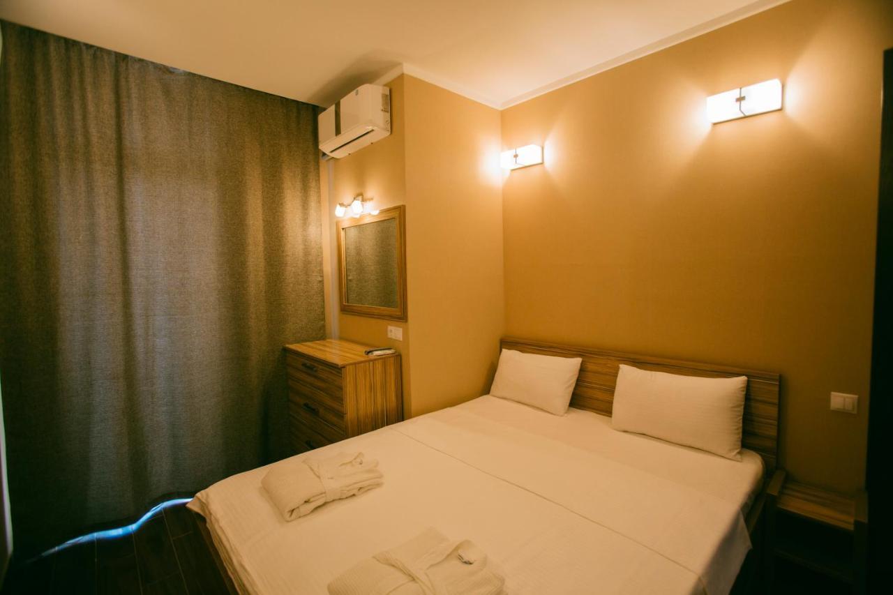 Panorama Sea Tower Aparthotel บาทูมิ ภายนอก รูปภาพ